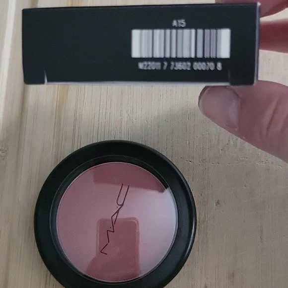 MAC Powder BLUSH~Desert Rose - Picture 4 of 5